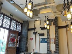 大堂-仁虎老火锅(黄泥磅店)