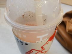 生打椰热拿铁-喜茶(北京三里屯太古里店)