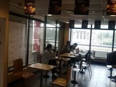 -麦当劳(军博店)