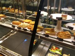 面包甜点陈列柜-星巴克臻选(中山石岐大信新都汇店)