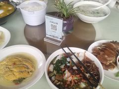 -湖泉水云间餐厅·弥勒地道菜(B座店)