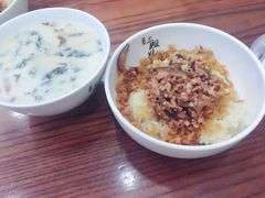 -三姐妹糯米饭·包子·饭面(绣山店)