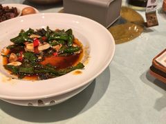 -香山湖家家宴(中山陵店)