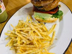 -HELLO 27 意面·沙拉·帕尼尼