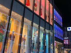 -优衣库(深圳万象天地旗舰店)