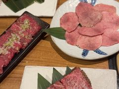 -炼火烤肉店