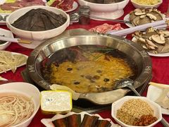 -山城年华老火锅(玉林店)