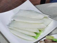 -墨脱石锅椰子鸡•香草鸭•东山羊(大东海店)