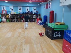 -嗨动跆拳道体能馆(菜百店)