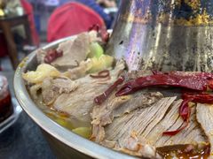 -撒拉人家.酸菜牦牛肉火锅
