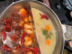 -湊湊火锅·茶憩(新中关购物中心店)