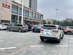 -中国人民解放军第306医院-停车场