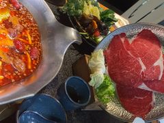 -湊湊火锅·茶憩(南京东路悦荟店)
