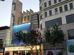-大光明电影院(南京西路店)