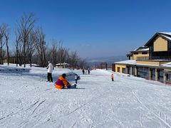 -中旅松花湖滑雪场