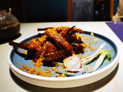 避风塘乳鸽-点都德·毕德寮