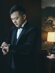 点击看大图 -挪娅婚纱摄影皇家会所