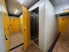 -安东易迷你仓自助寄存仓库(淞虹路店)