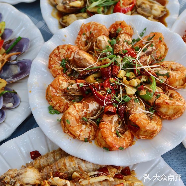 巽寮湾bi吃的海鲜店 放假了和家里人一起来惠州巽寮湾玩