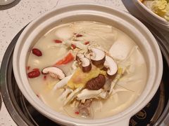 -三人行骨头王火锅(长寿店)