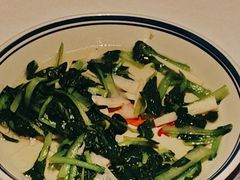 -八府香鸭·啫啫煲(华山路店)