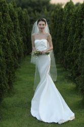 -喜爱高定婚纱摄影
