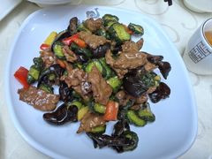 湛江酸黄瓜炒牛肉-陈记粤湛鸡饭店