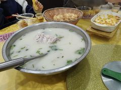 -雪湖煜辰鱼头老店(雪野湖店)