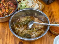 素酸汤-卡拉农庄 正宗斗鸡肉