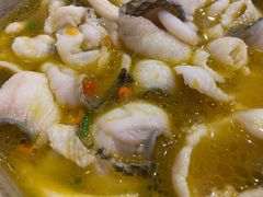 酸汤乌鱼片-鹅冠港式茶餐厅(来福士店)