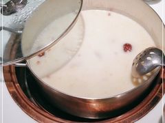 -洪氏嗨捞·猪肚鸡火锅(阳光天地店)