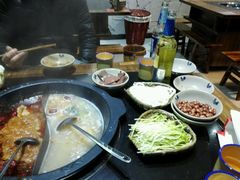 -渝大龙重庆火锅(温泉月亮湾店)