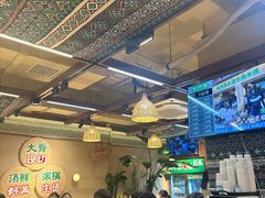 -云阿蛮云南生烫牛肉米线(奉贤路店)