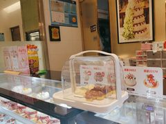 -花花卷卷·鲜食蛋糕(静安久光百货店)