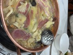 -一朵菌·野生菌探索家火锅(南亚店)