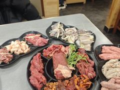 -啊美丽炭火烤肉(滑翔一店)
