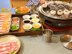 -围炉肉舍•炭烤活鳗•丹东海鲜烤肉(步行街店)