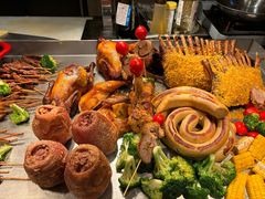 -广州万富希尔顿酒店·感趣自助餐厅·金秋蟹宴生蚝海鲜刺身