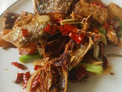 风干鲫鱼-巴陵全鱼席(湖南老字号汴河街店 )