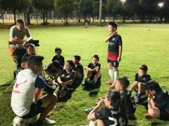 -Riverside河畔少儿足球培训(前滩店)