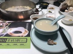 -洪氏嗨捞·猪肚鸡火锅(阳光天地店)