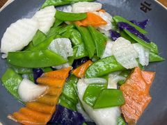 -云海肴·汽锅鸡·云南菜(天山百盛优客店)