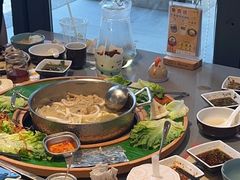 -椰小鸡·琼州糟粕醋·火锅(美兰缤纷城店)