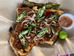 -东海岸人工湖美食村