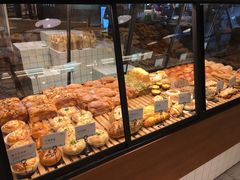 -Dough&Joe团憩(瑞虹天地月亮湾店)