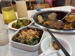 -鲁员外地锅鸡地锅鱼(古墩路店)
