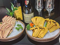 -鲜入唯煮·港式海鲜牛肉火锅(金宝街店)