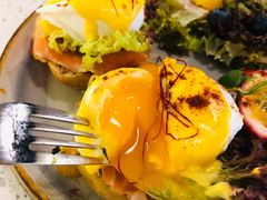烟熏三文鱼班尼迪蛋-BE BRIGHT KITCHEN(正佳广场店)