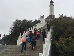 景点&nbsp;纪念塔-狼牙山风景区