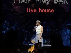 -FOUR PLAY BAR